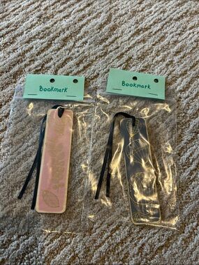 Set of 2 Decorative Leatherette Bookmarks - Pink & Navy with Gold Foil